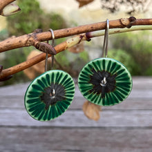 Load image into Gallery viewer, Fan Disc Earrings