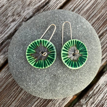 Load image into Gallery viewer, Fan Disc Earrings