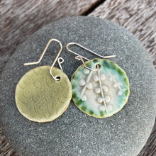 Load image into Gallery viewer, Kowhai Disc Earrings