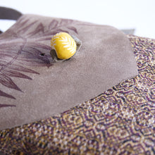 Load image into Gallery viewer, SATCHEL - suede Kauri print
