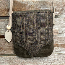 Load image into Gallery viewer, SUEDE &amp; WOOL - Mini Satchel with ceramic button