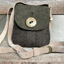 Load image into Gallery viewer, SUEDE &amp; WOOL - Mini Satchel with ceramic button